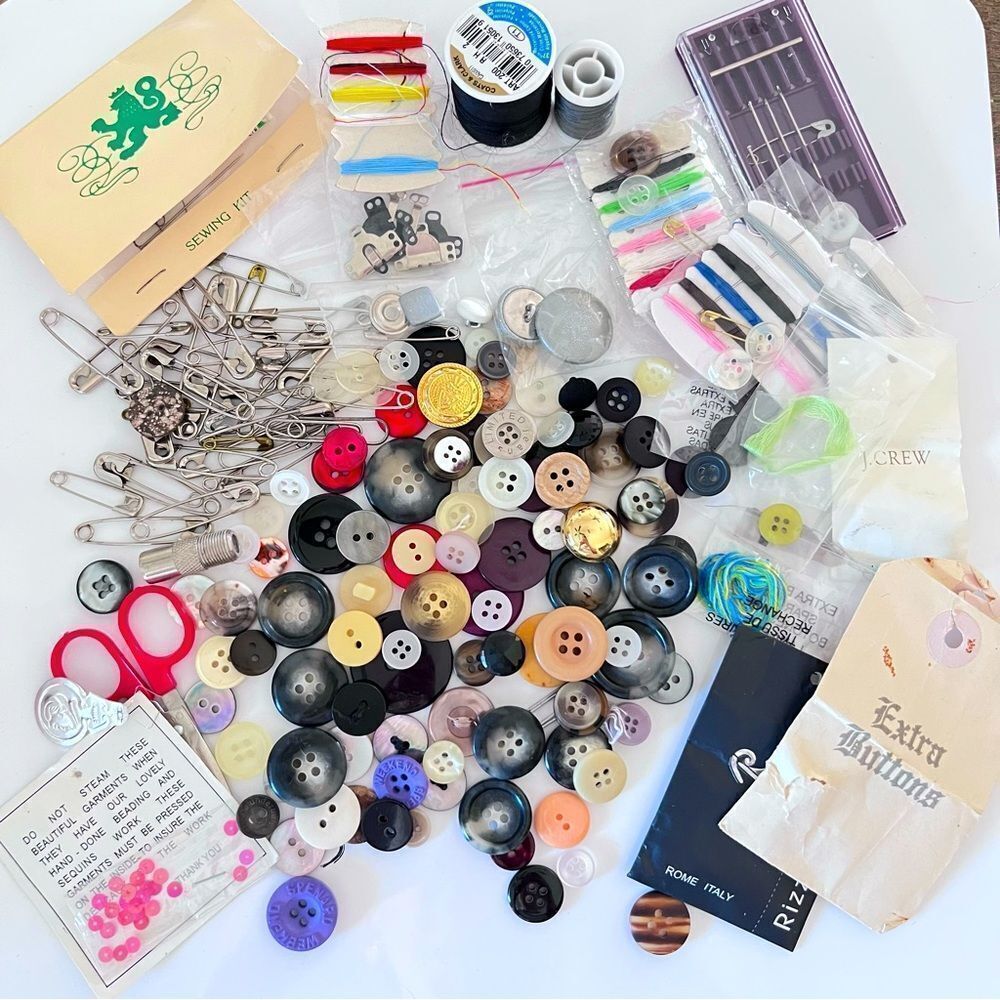 Vintage Buttons & Sewing Craft Lot
